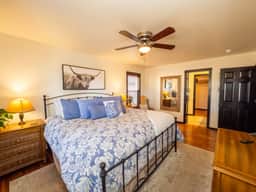 Sisters Locust Lane Retreat
