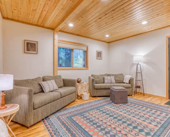 River Lily Retreat - Image 4